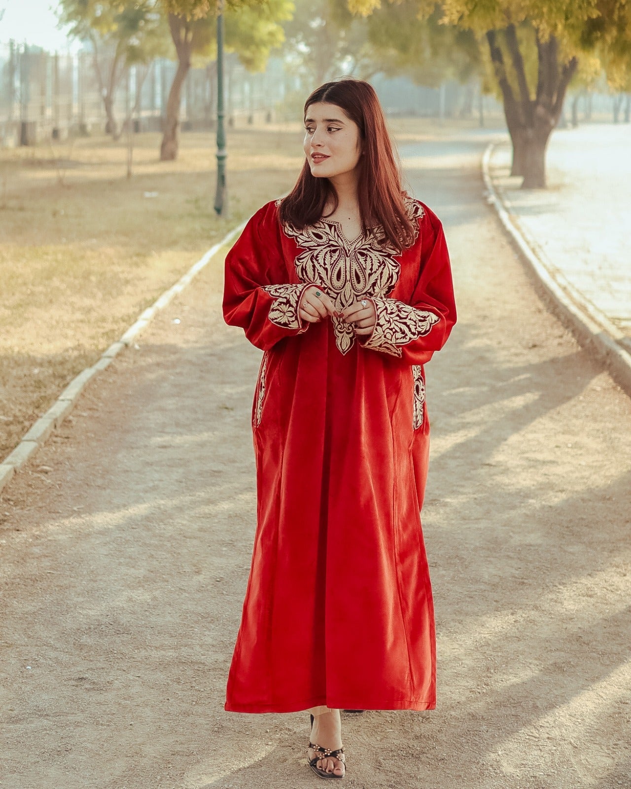 Laal Noor